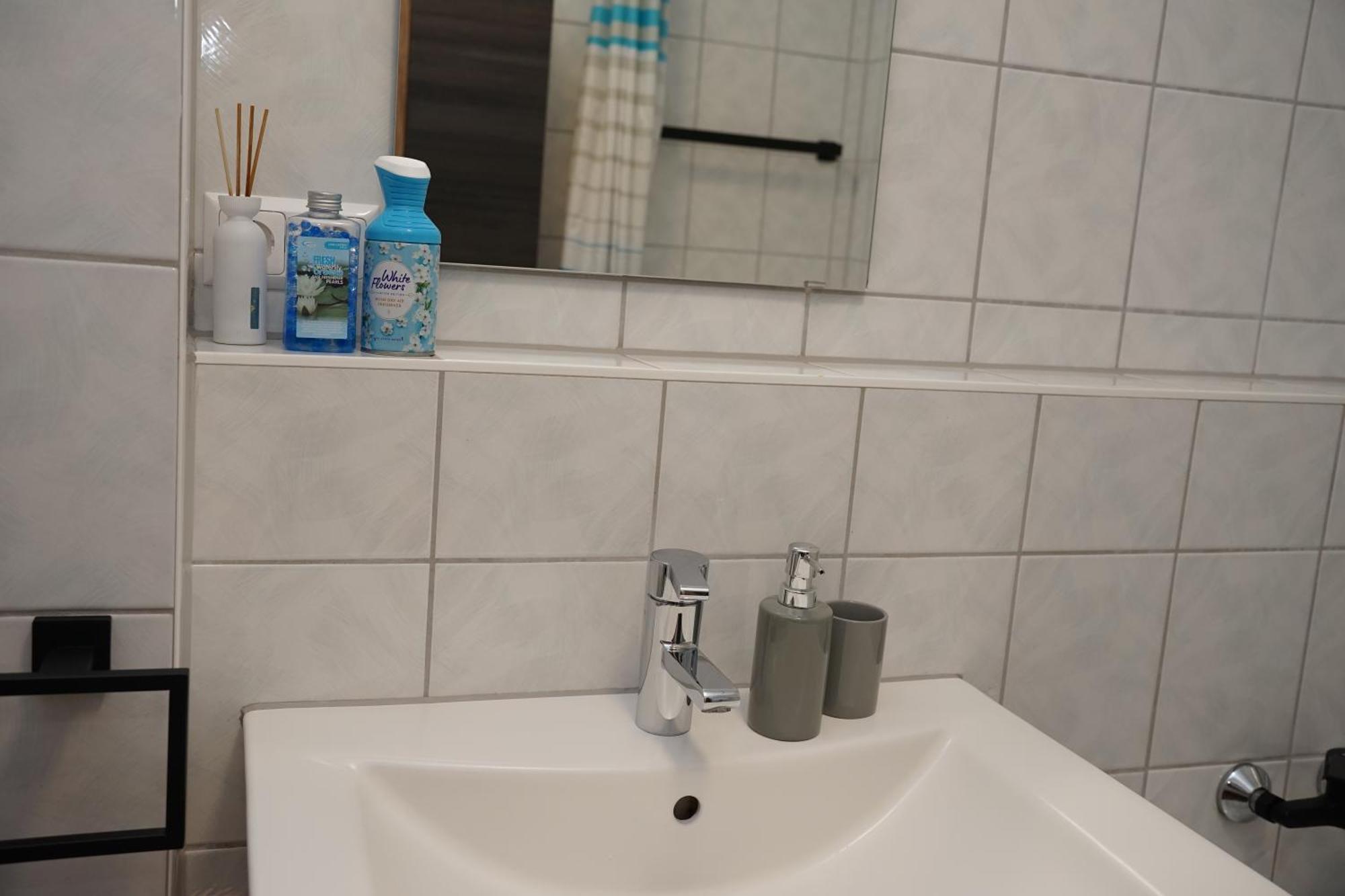 Ferienwohnung Mit Balkon シュヴァンドルフ・イン・バイエルン エクステリア 写真